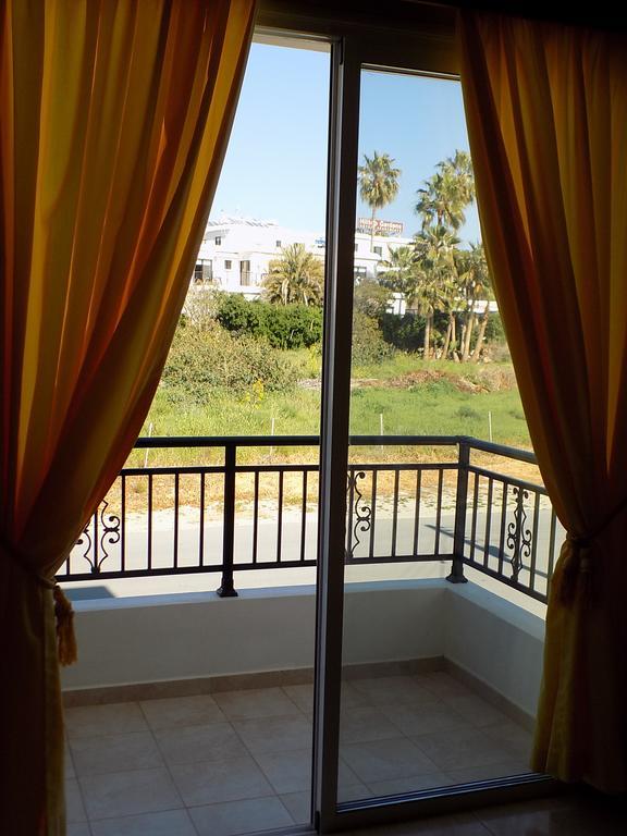 Kyriakos Court Guest house