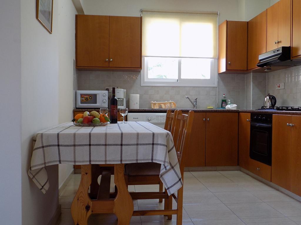 Guest house Kyriakos Court *