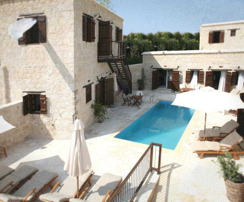 Leonidas Village Country house
