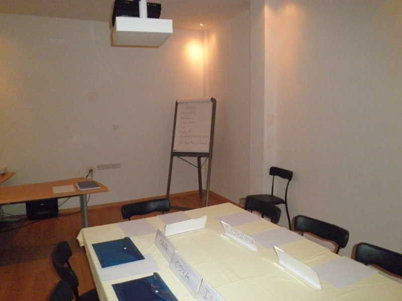 Centrum - Center 3* Nicosia