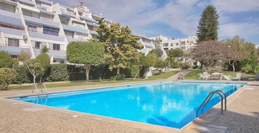 Apartment Amathusia Beach *