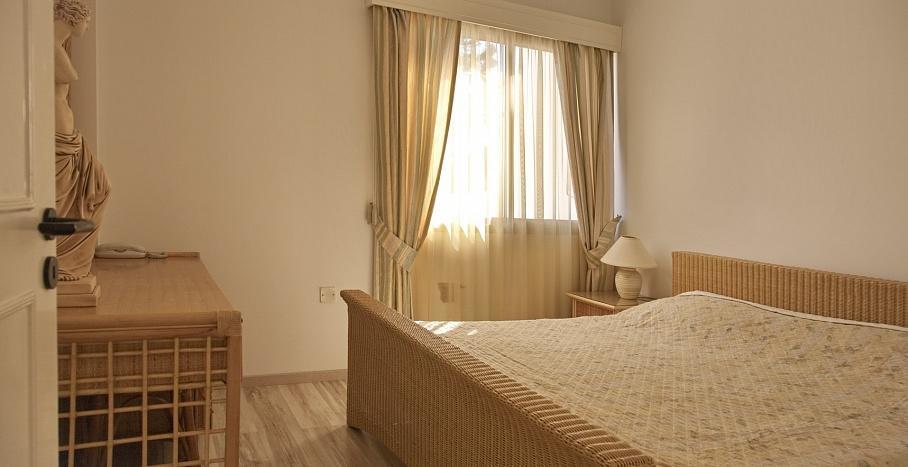 Apartment Amathusia Beach *