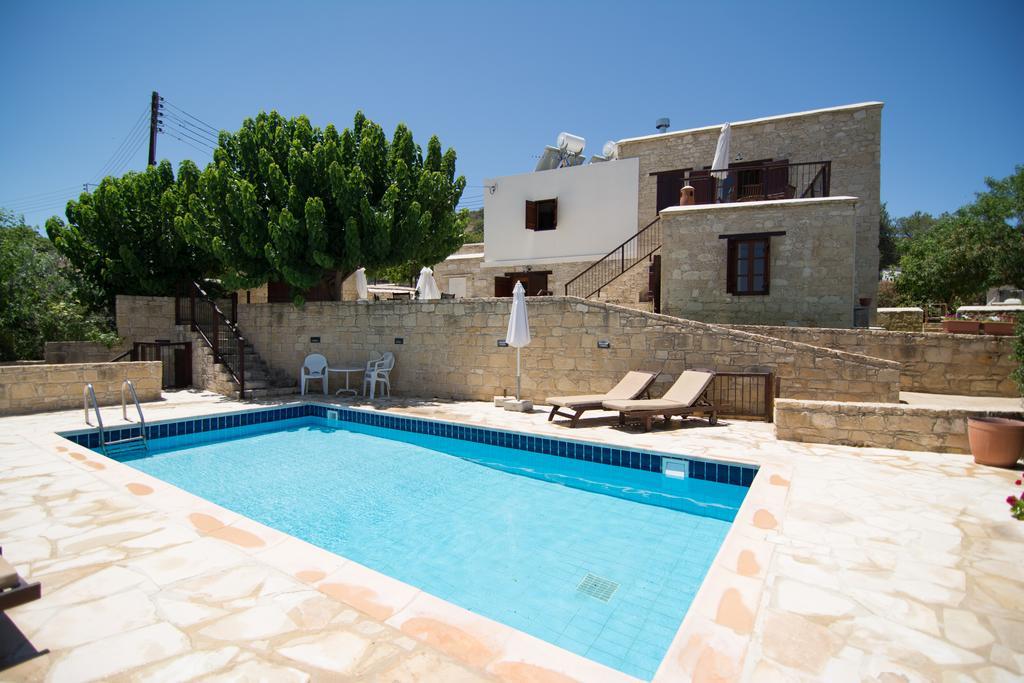 Elpida's Stone Country house