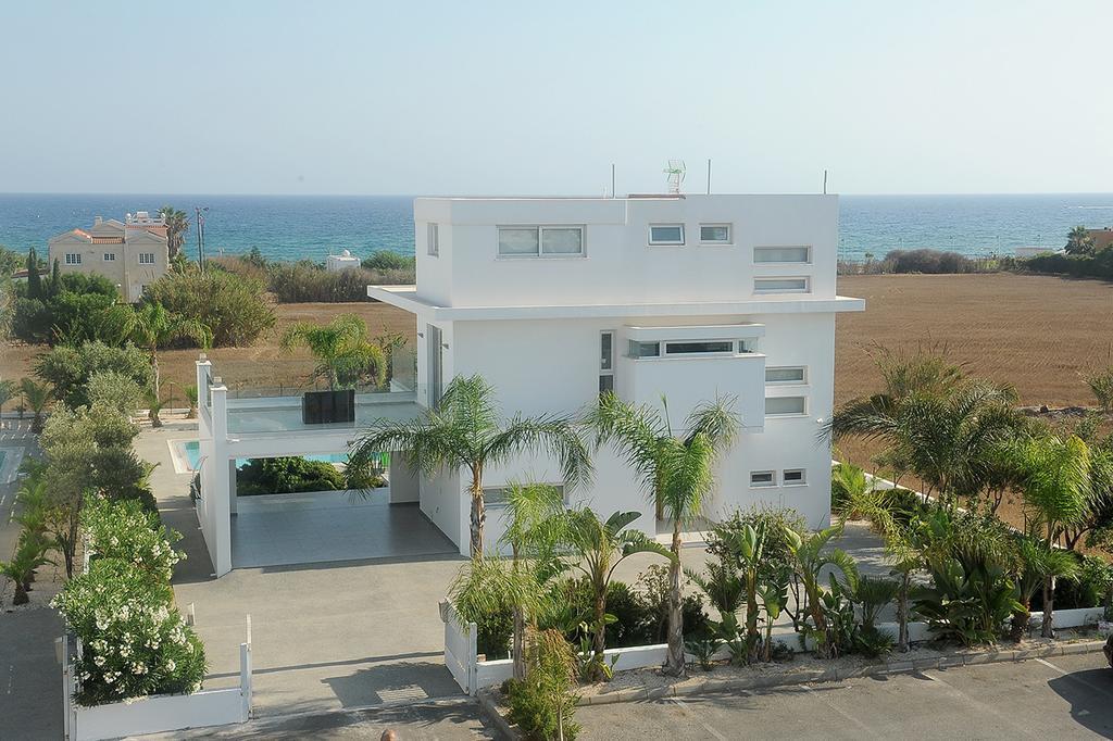 Kalypso Villa *