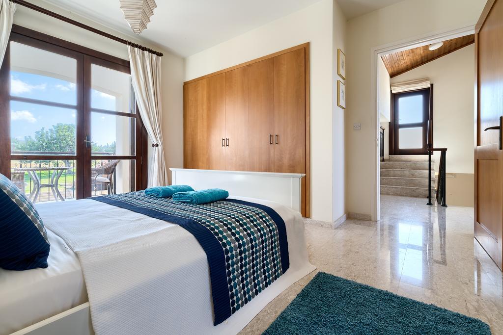 3 Bedroom Anassa With Private Pool And Gardens, Aphrodite Hills Villa *