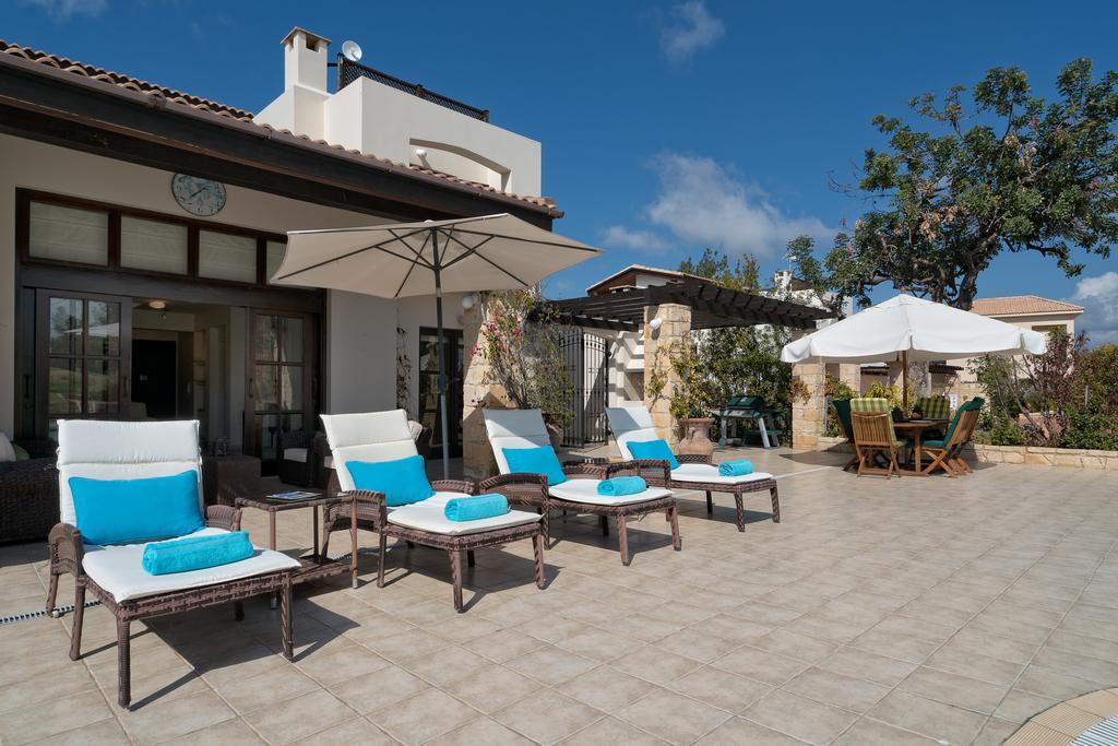 3 Bedroom Anassa With Private Pool And Gardens, Aphrodite Hills Kouklia
