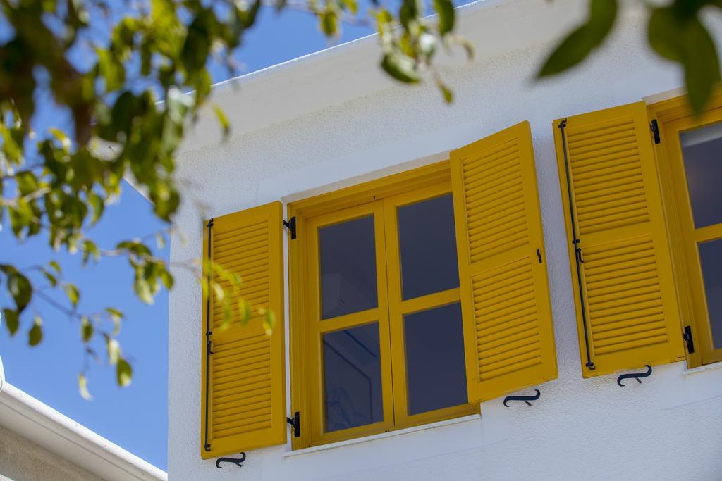 Dandelion Villa