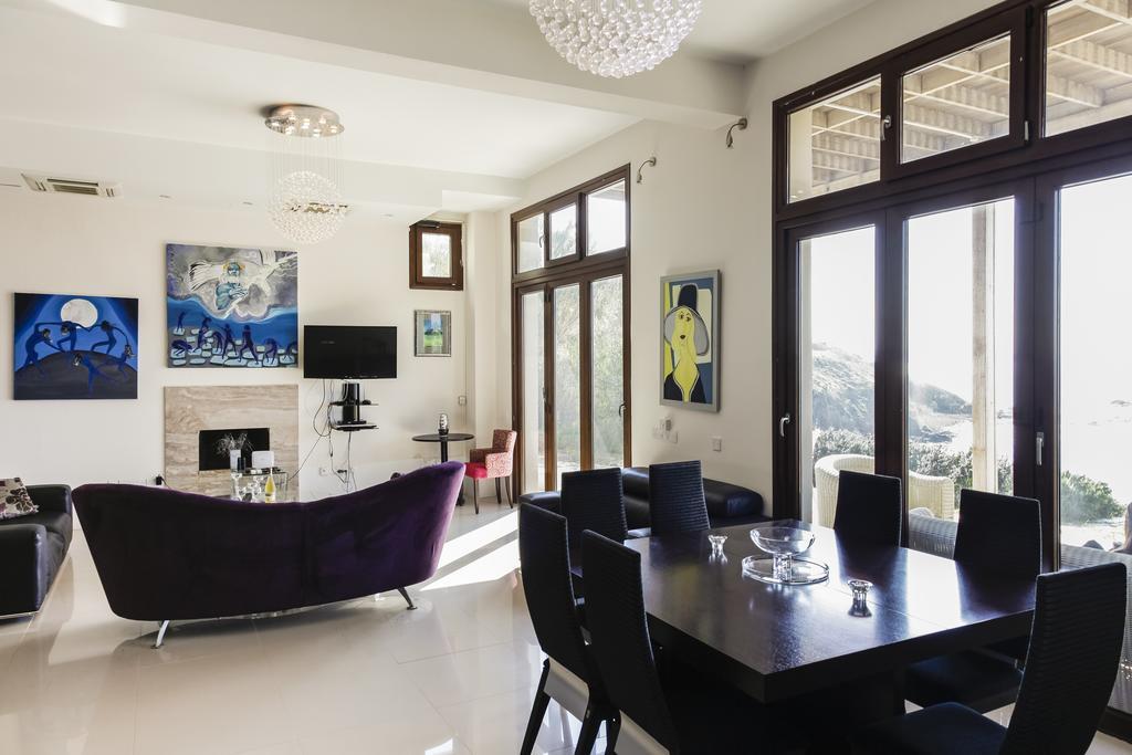 Beach Pantheon Villa