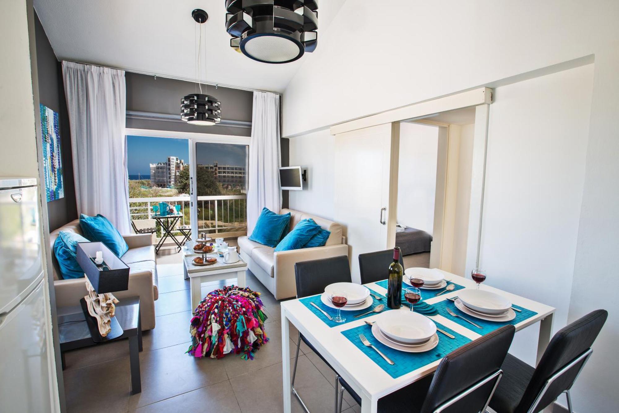 Nicholas Seaview * Protaras