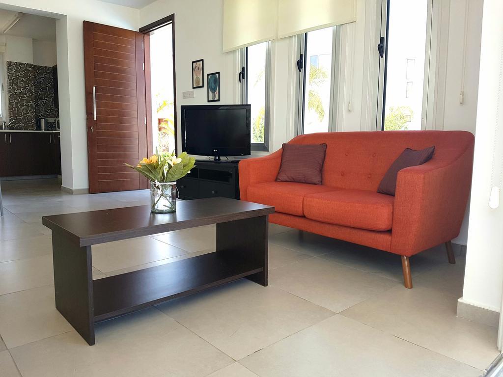 Colonial Beach Villa 16 & 15 Villa *
