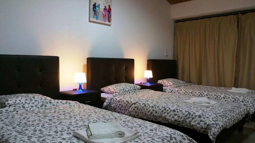 Napa Nissi Beach Villa *