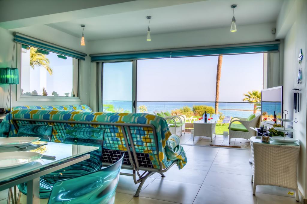Apartment Beachfront Trident