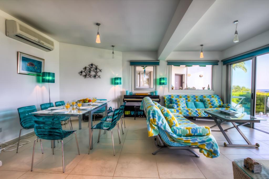 Beachfront Trident *