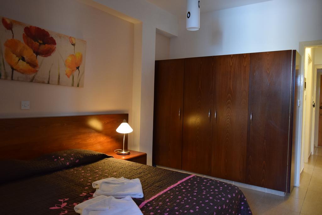 Anna Aparthotel 3*