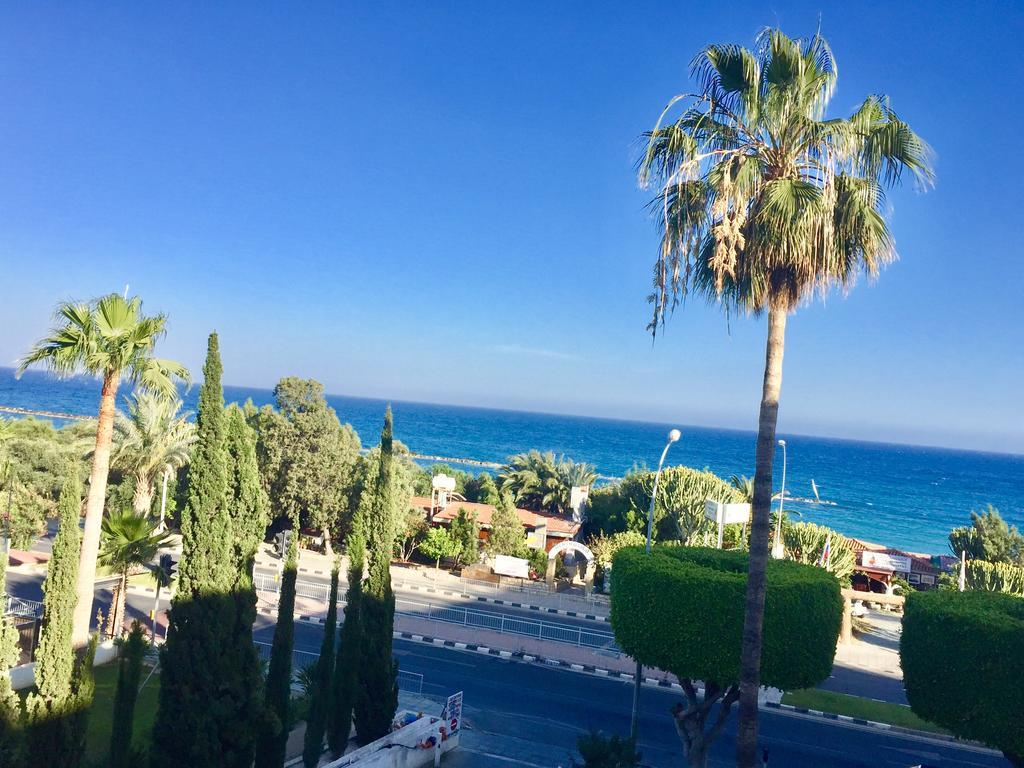 Sea View *