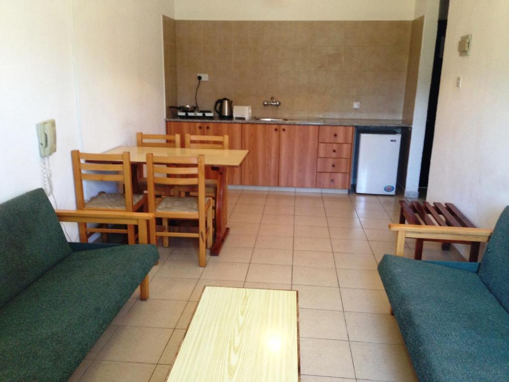 Carina Aparthotel