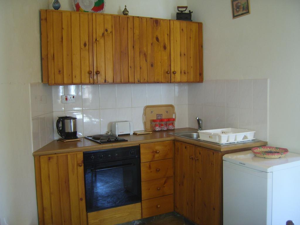 Aristos Houses *