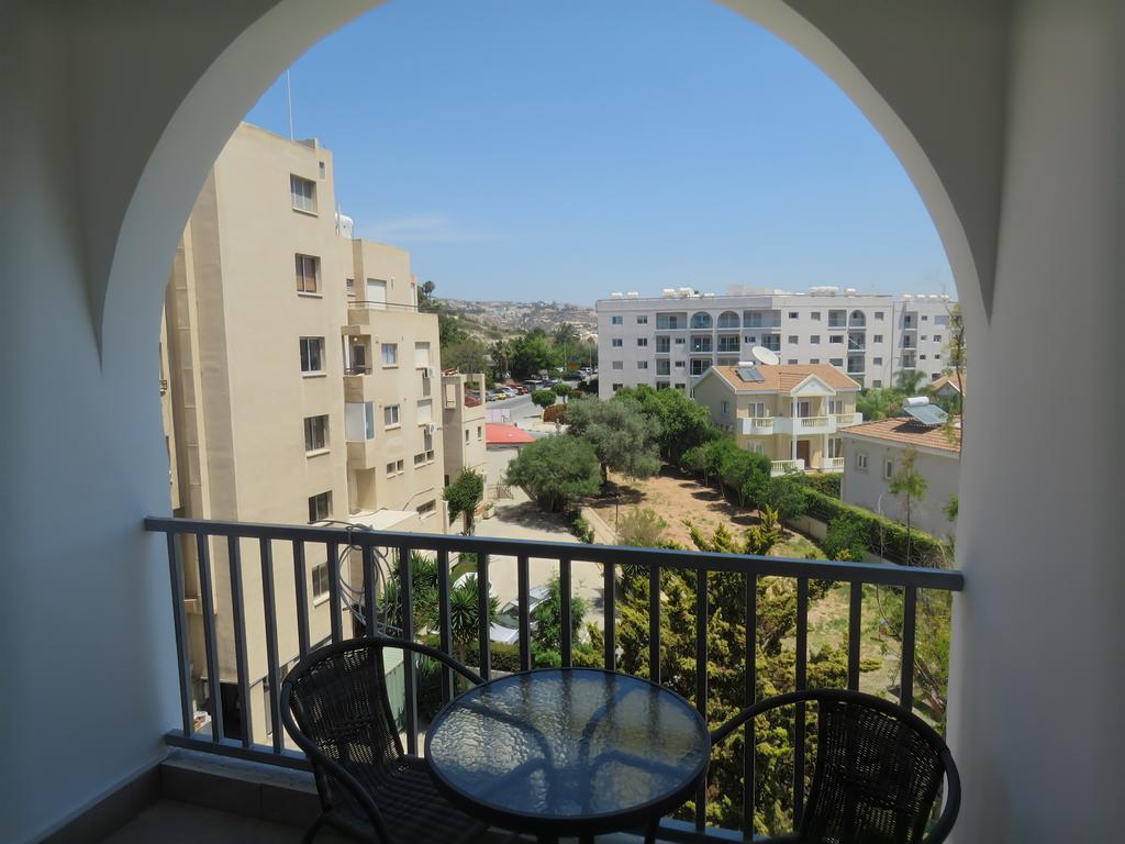 Polyxeni Aparthotel 3*