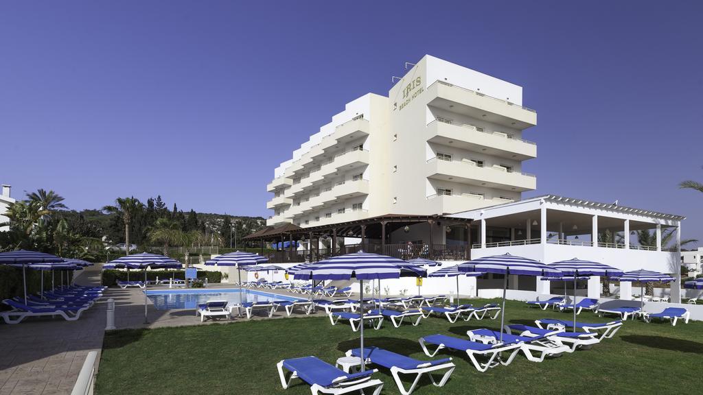 Iris Hotel 3*