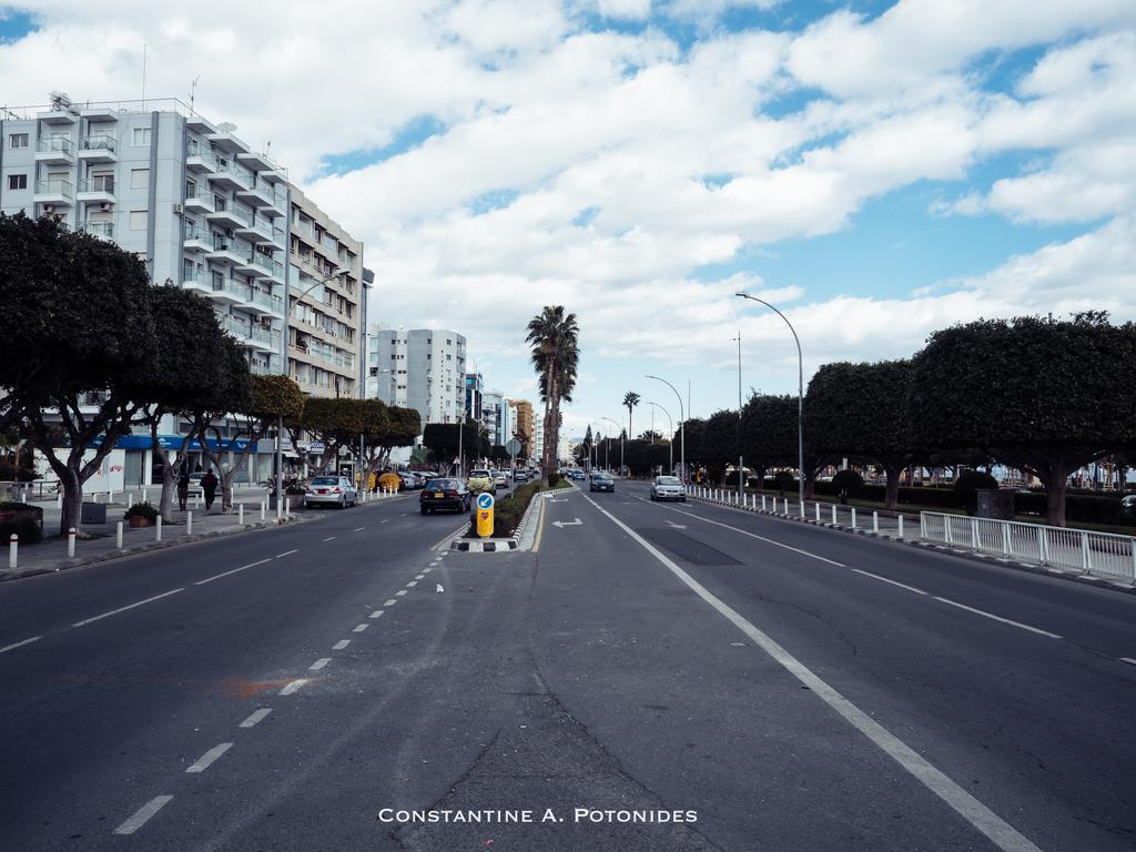 Sea Front & City Center, Amazing Sea View * Limassol