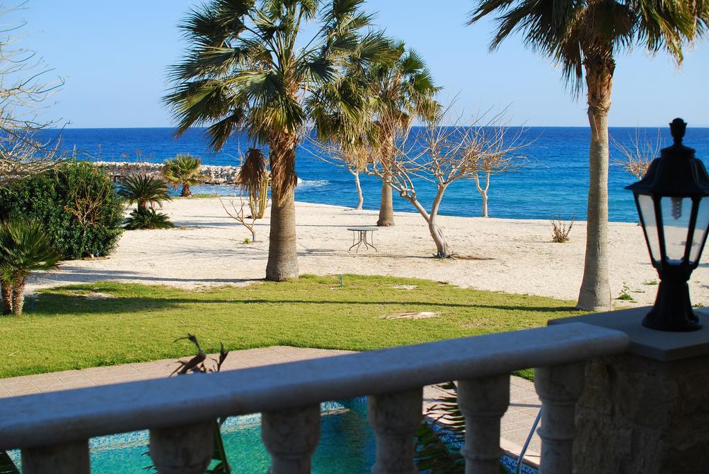 Villa Petros Seashore Pomos