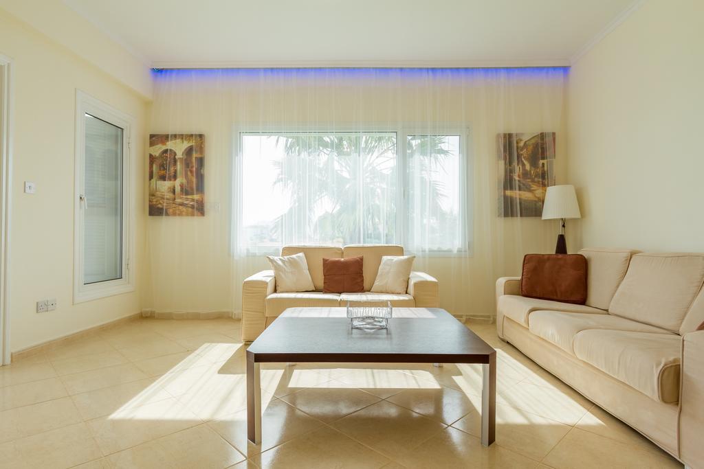 Villa Riverside *