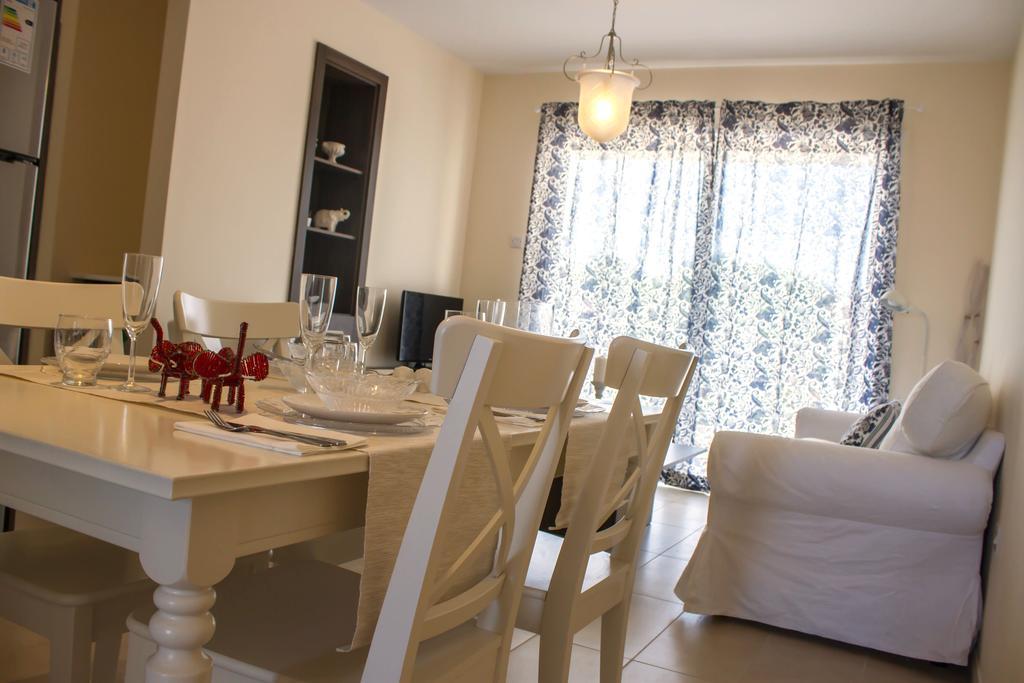 Apartment Domino Blue *