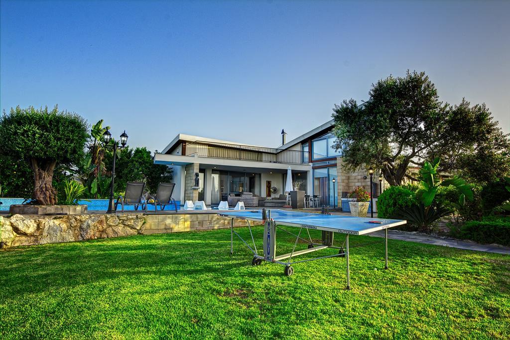 Nasia Villa Polis