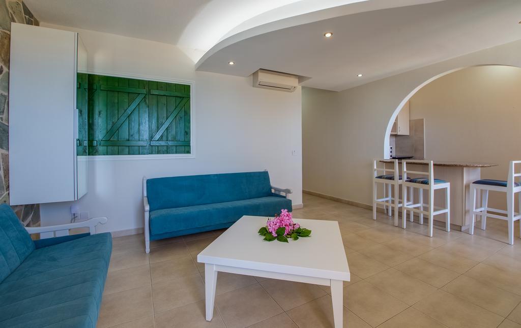 Myroandrou Aparthotel
