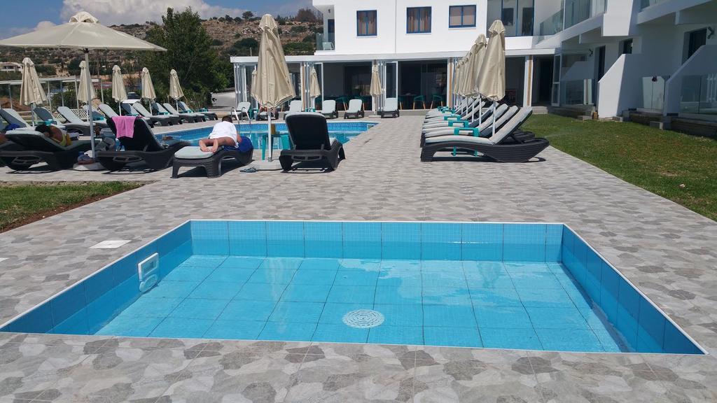 Marica's Boutique Aparthotel Kissonerga