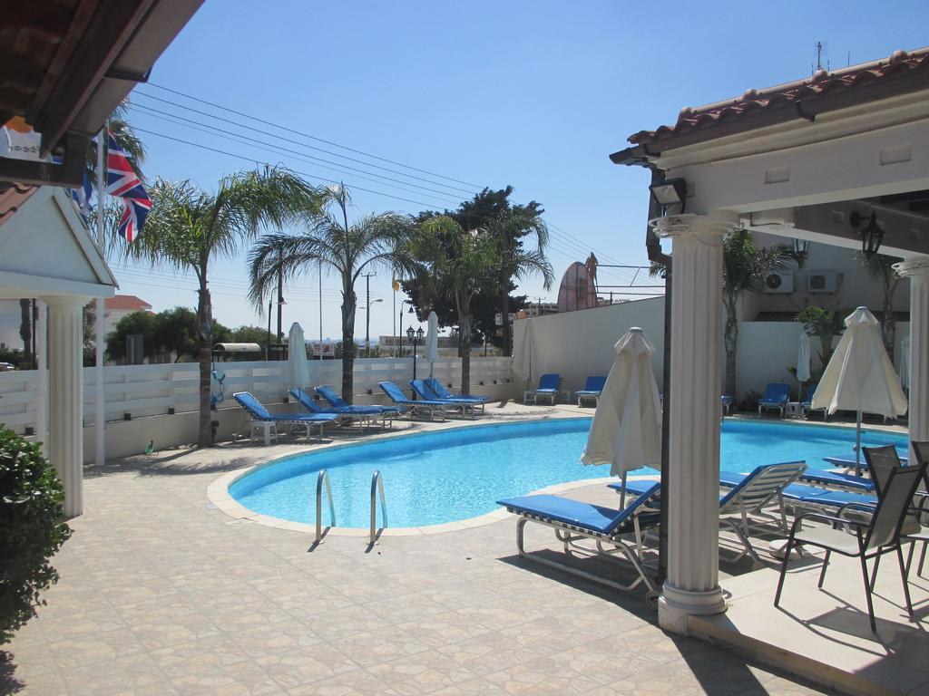 Tsialis Aparthotel Larnaca