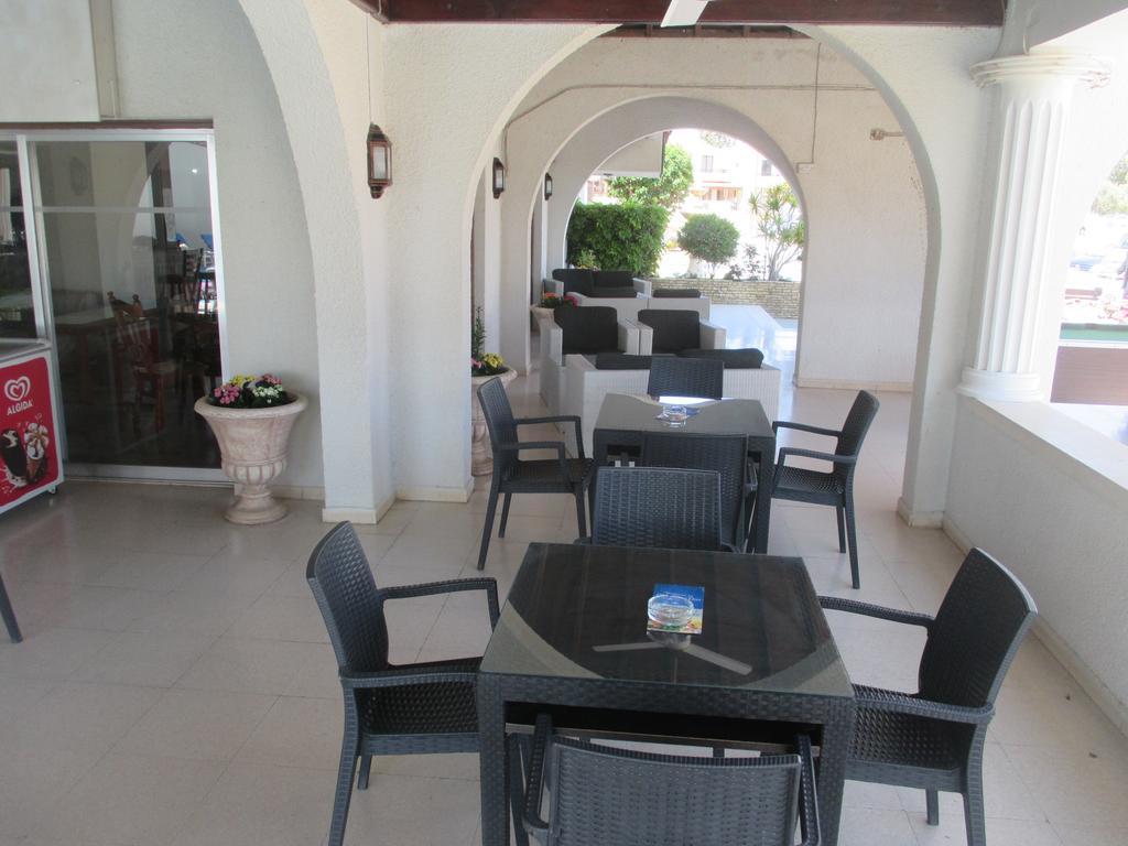 Aparthotel Tsialis Larnaca