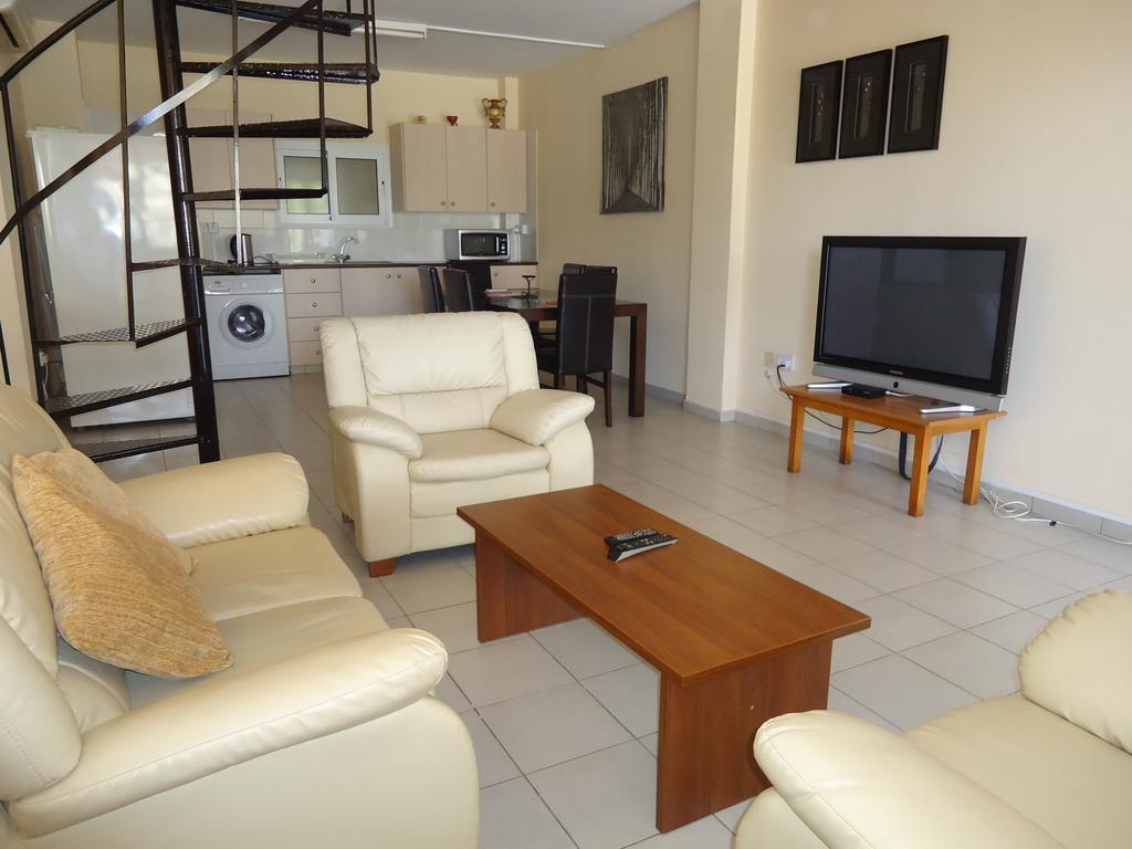 Marisa Aparthotel 2*
