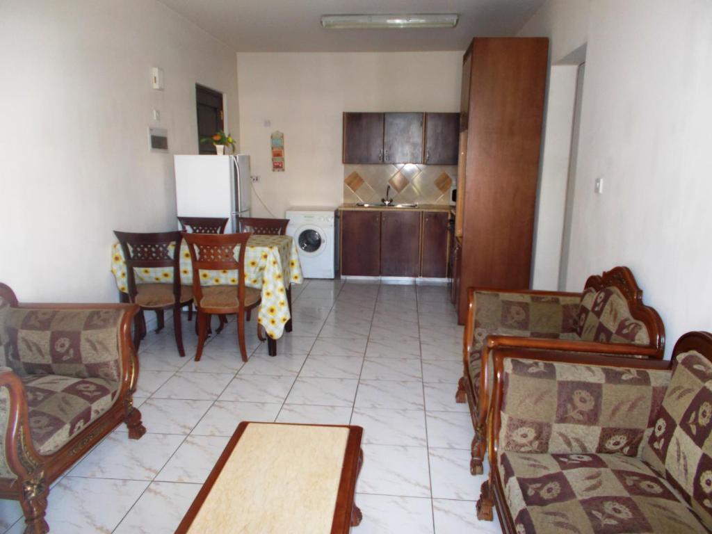 Aparthotel Chrysanthos Boutique Limasol