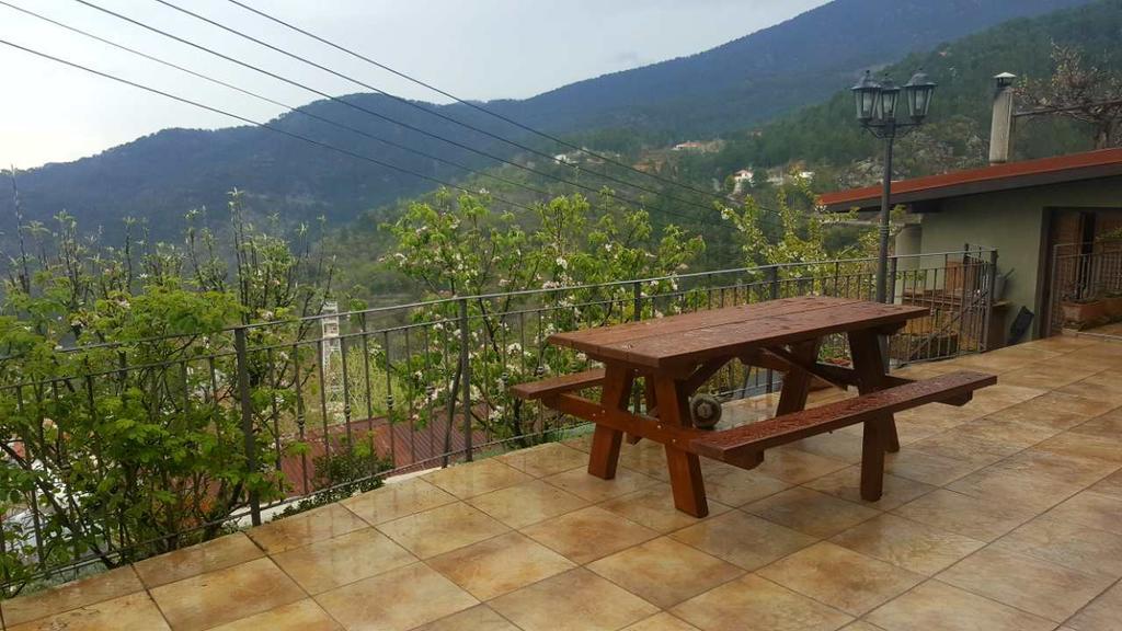 Casalambra Villa Pedhoulas