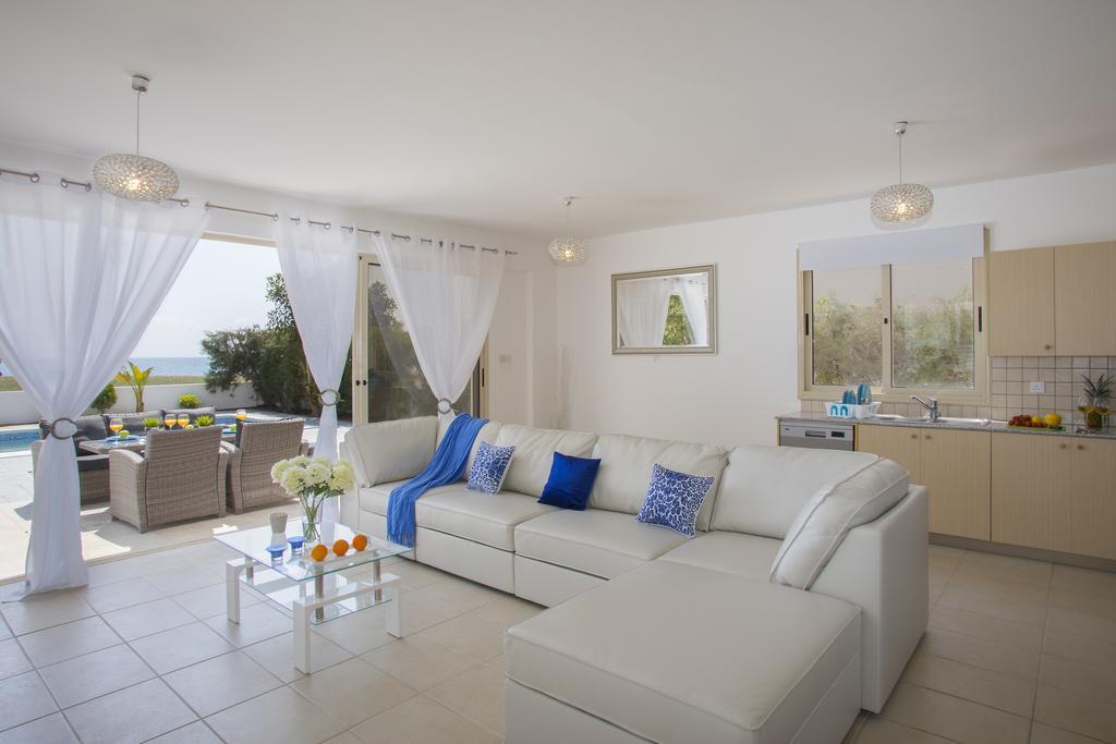 Iris Villa