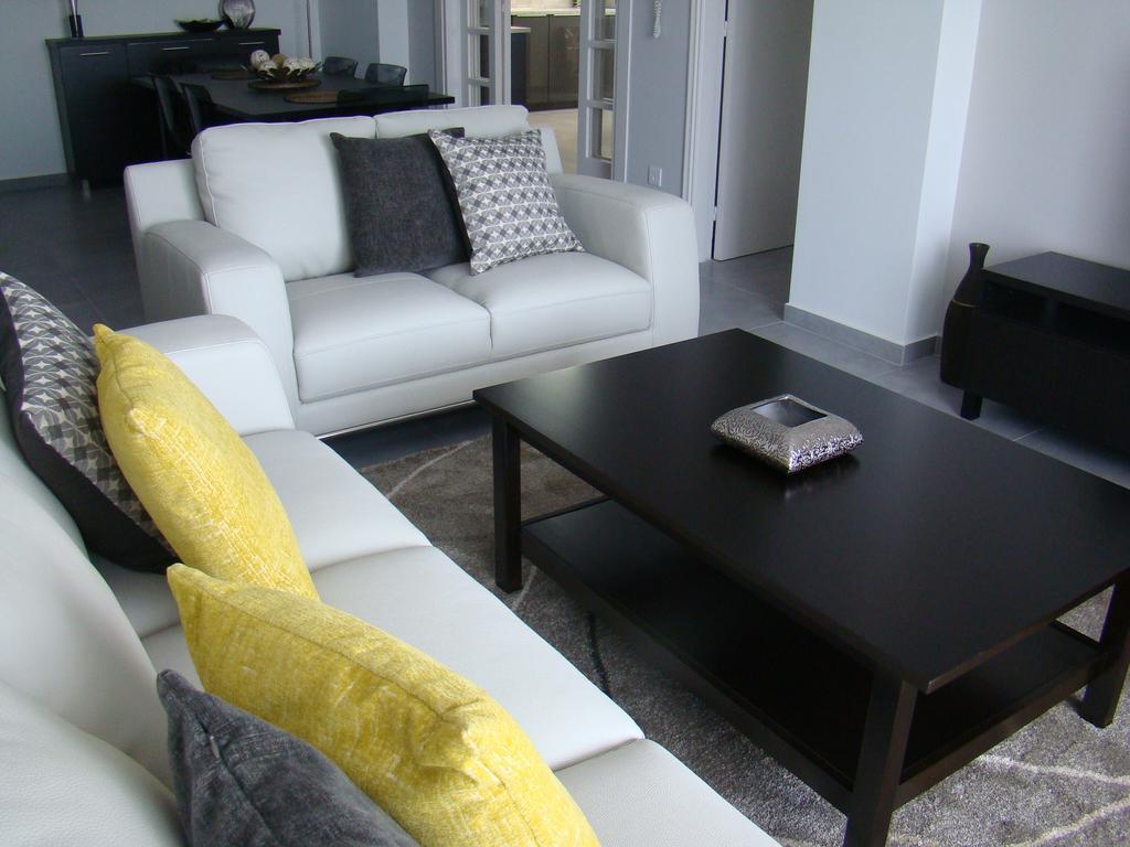 Diana House 716 Apartment