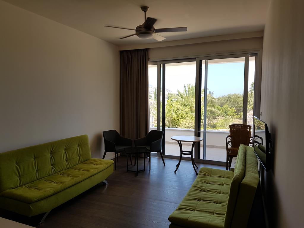 Aphrodite Beach Hotel 2*
