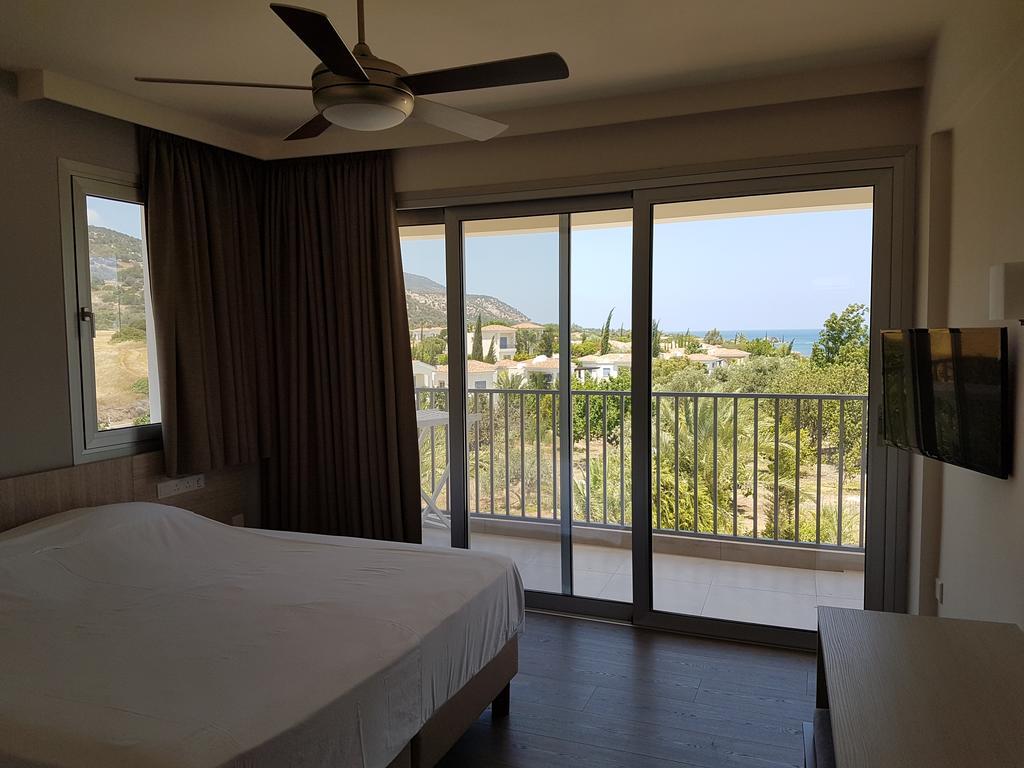 Hotel Aphrodite Beach 2*