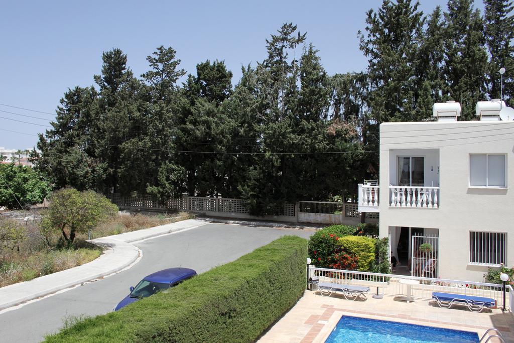 Constantia Gardens *