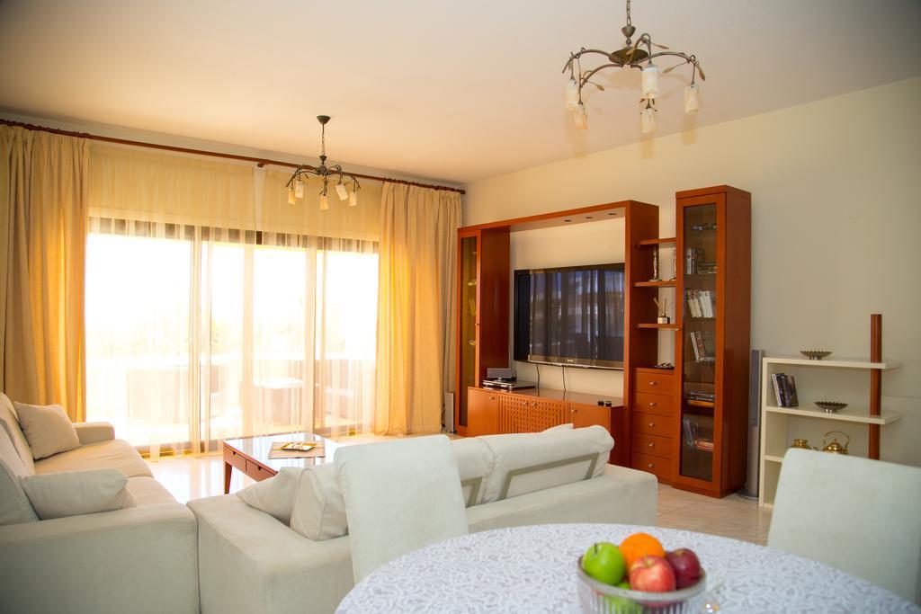 Apartment 3 Bedroom D102 On The Beach At Thera Limassol