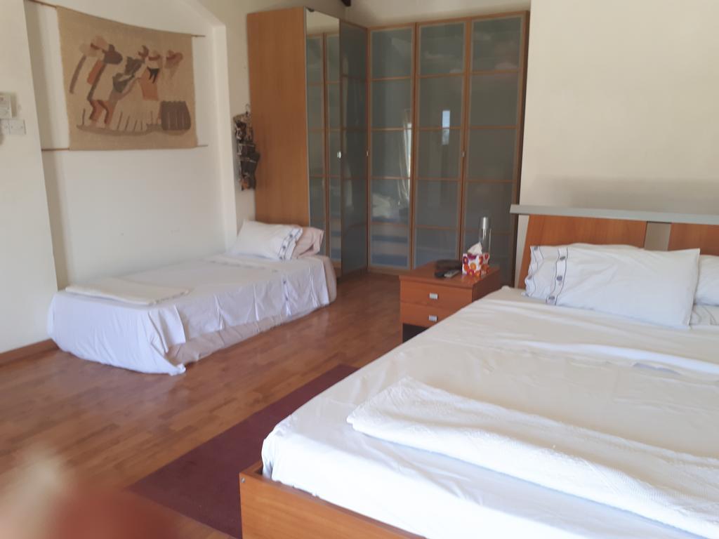 Ensuite By The Beach, Entire Independent Unit