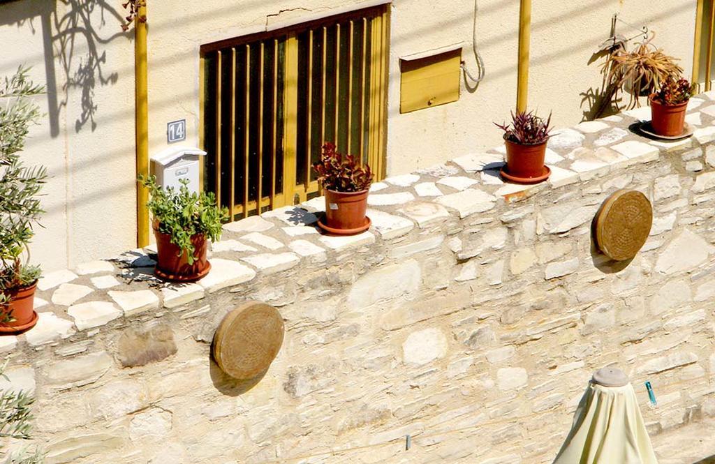 Apartment Romios *