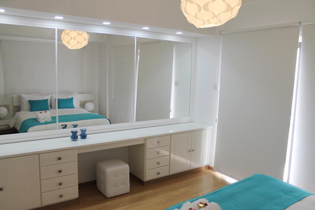 Lazuli Beachfront Penthouse 504 Apartment Larnaca