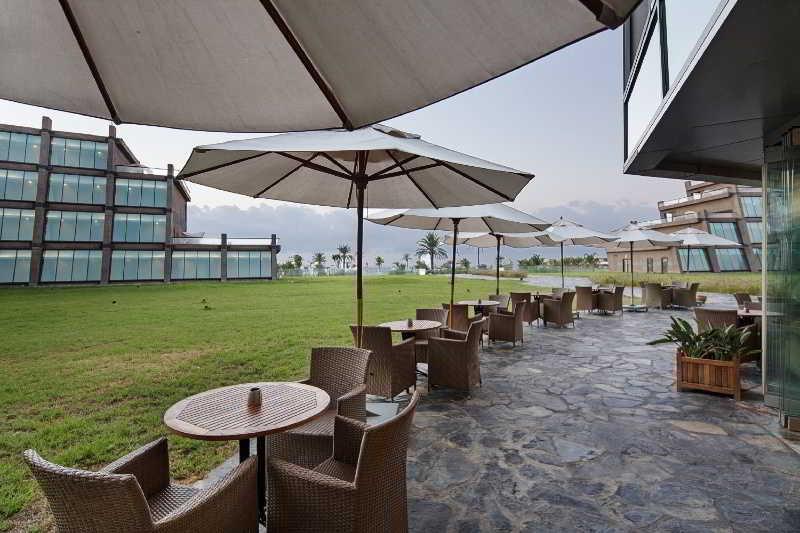 Noah's Ark Deluxe Hotel Vokolidha