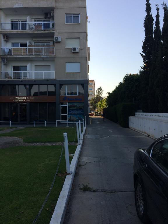 Billis Apartment *