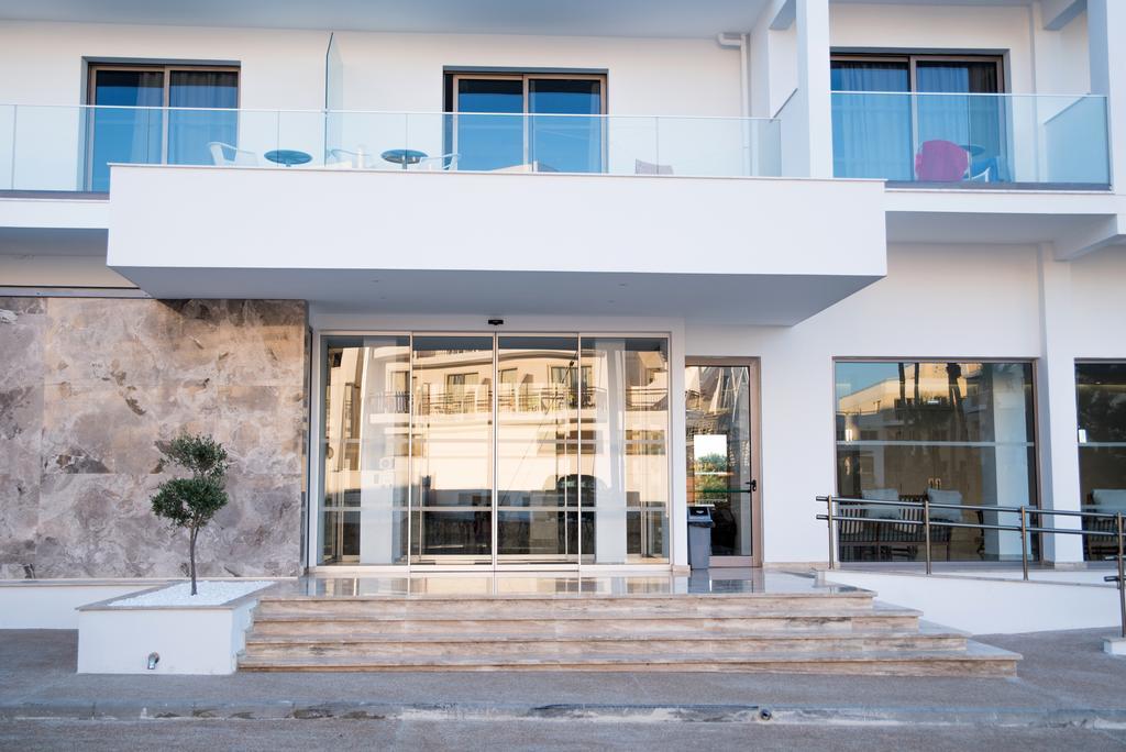 Mandali Hotel 3*