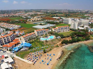 Aparthotel Myroandrou