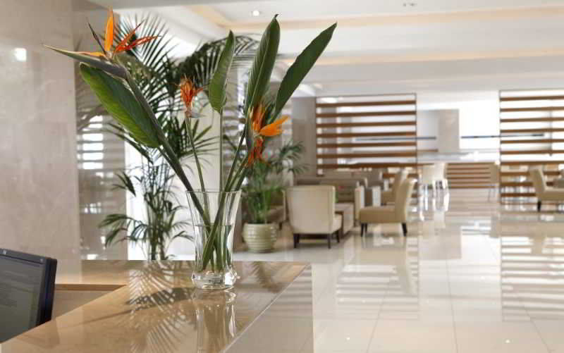 Sunrise Oasis & Waterpark Hotel