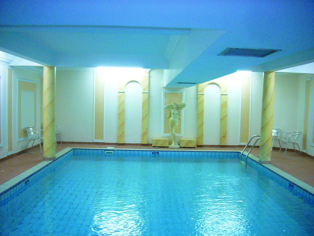 Kapetanios 3*